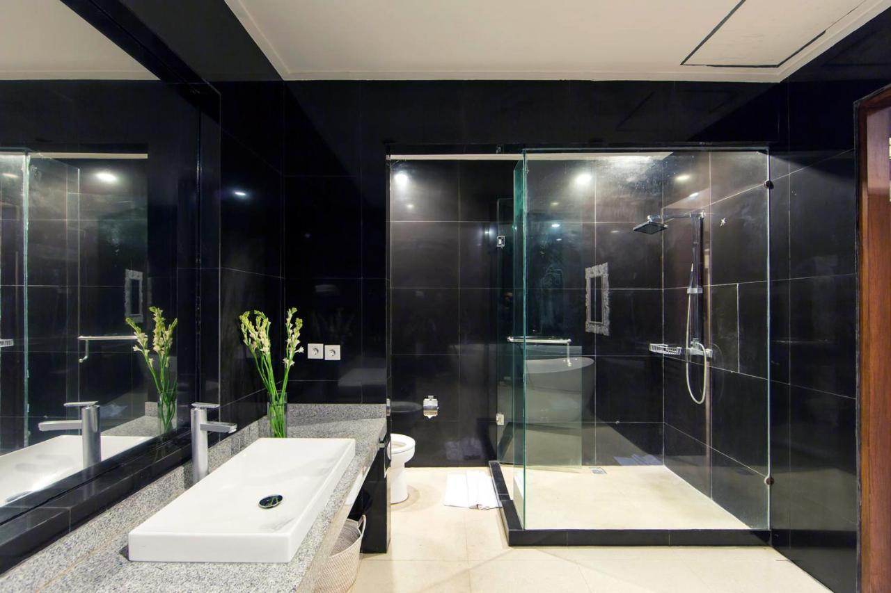 White Lotus Villas Seminyak Екстер'єр фото