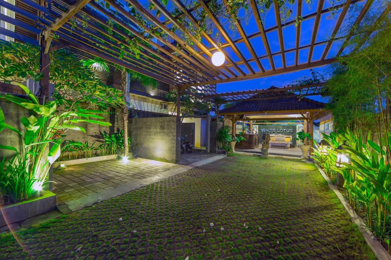 White Lotus Villas Seminyak Екстер'єр фото